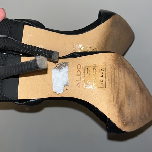 Sling back Heels with chain anklet - Picture 6 of 6